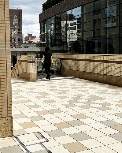 御堂筋線梅田駅からYogibo HOLY MOUNTAINへの行き方